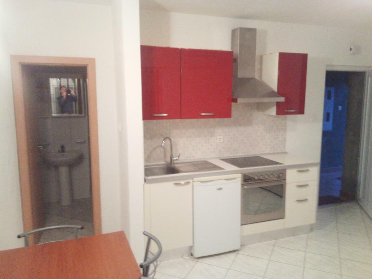 Apartment Melani Πούλα Εξωτερικό φωτογραφία